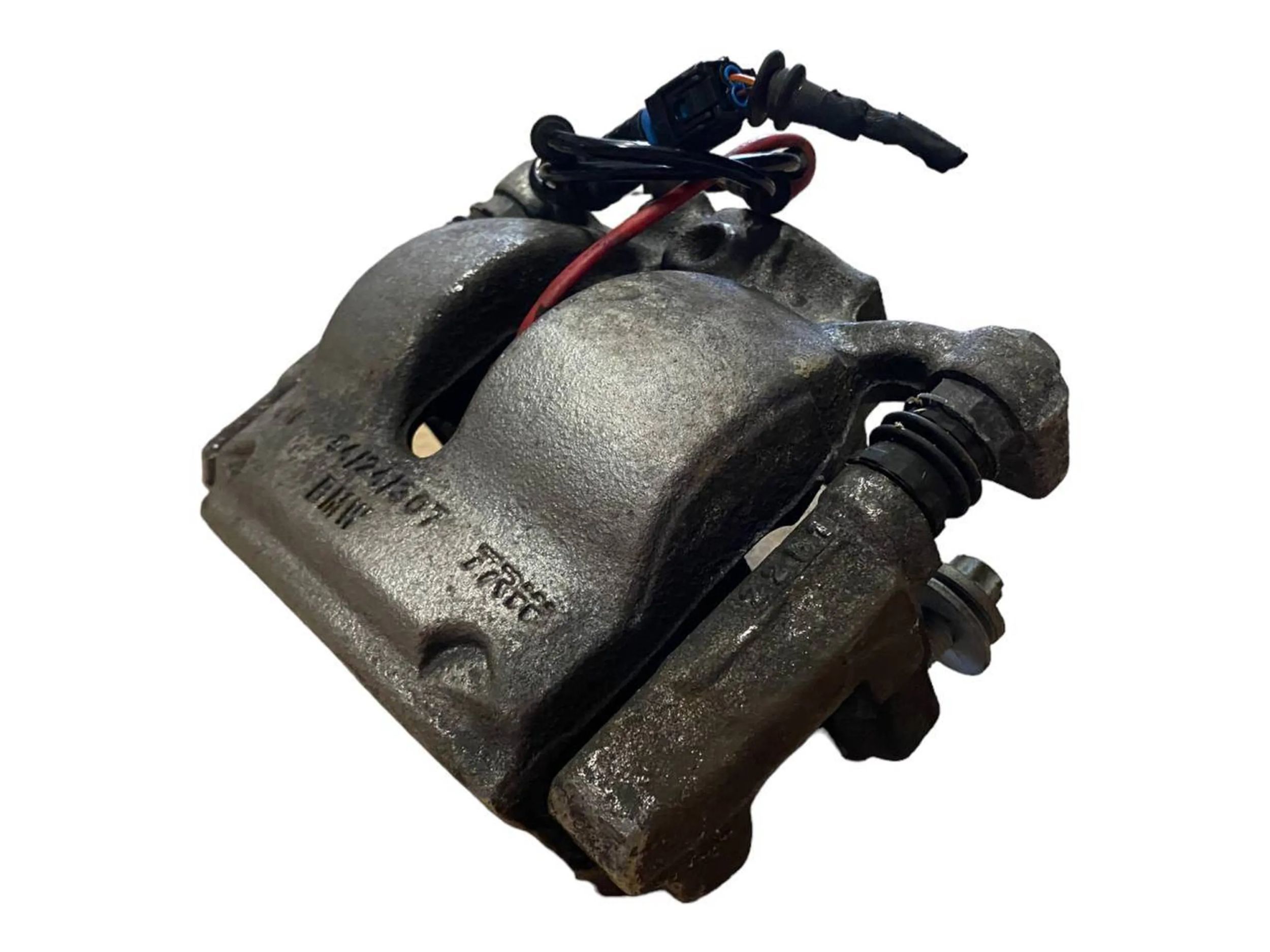 BMW 2 (F22 / F23) Front brake caliper BMW 2 SERIES Front brake caliper OEM 3411686026...