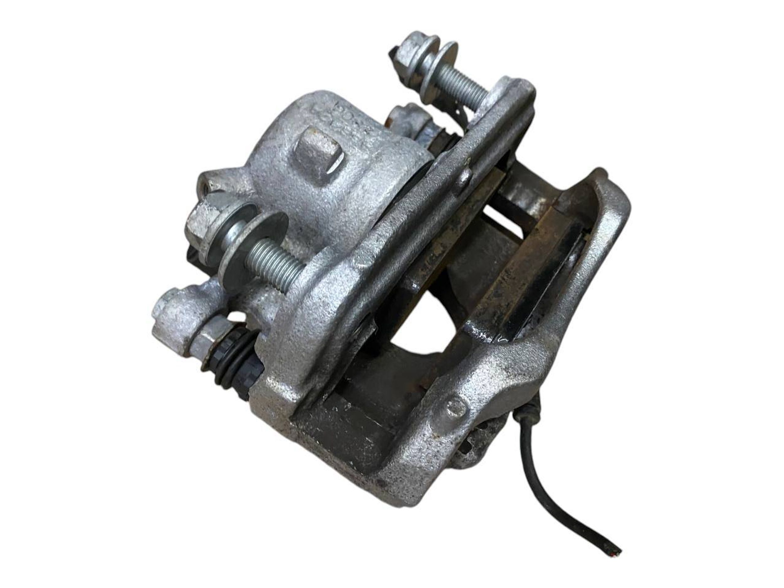 BMW 2 (F22 / F23) Front brake caliper BMW 2 SERIES Front brake caliper OEM 3411686026...