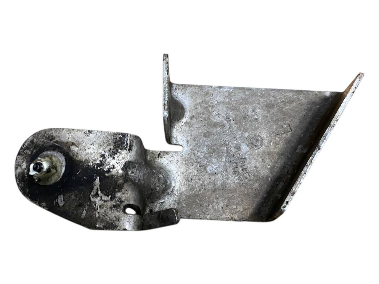 BMW 6 (F06 / F12 / F13) Fender mounting bracket BMW 6 SERIES Fender mounting bracket OEM 517172...