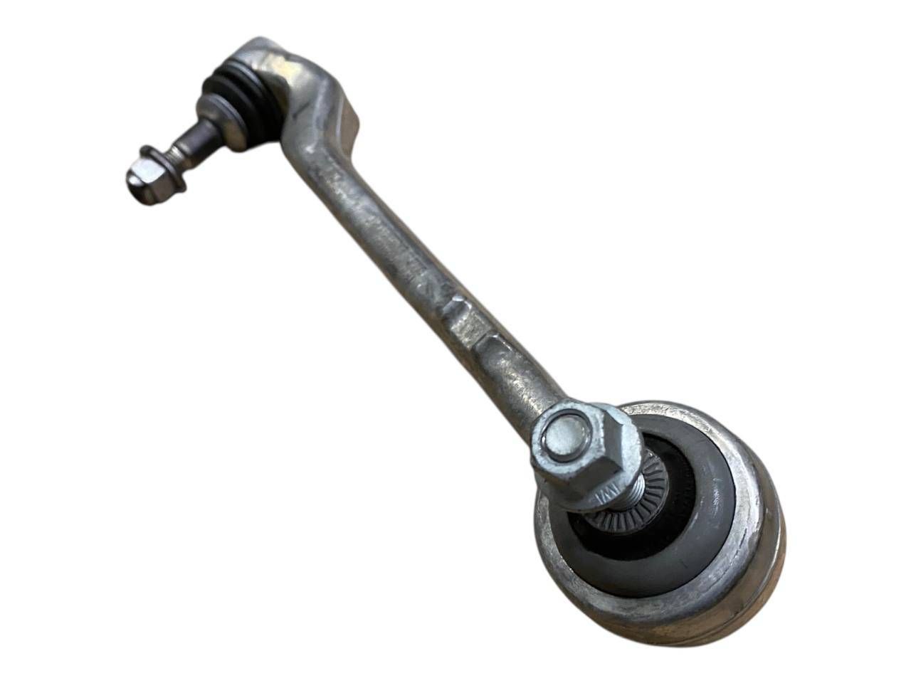 BMW 3 (F30 / F31) Front control arm BMW 3 SERIES Front control arm OEM 31126852992
...