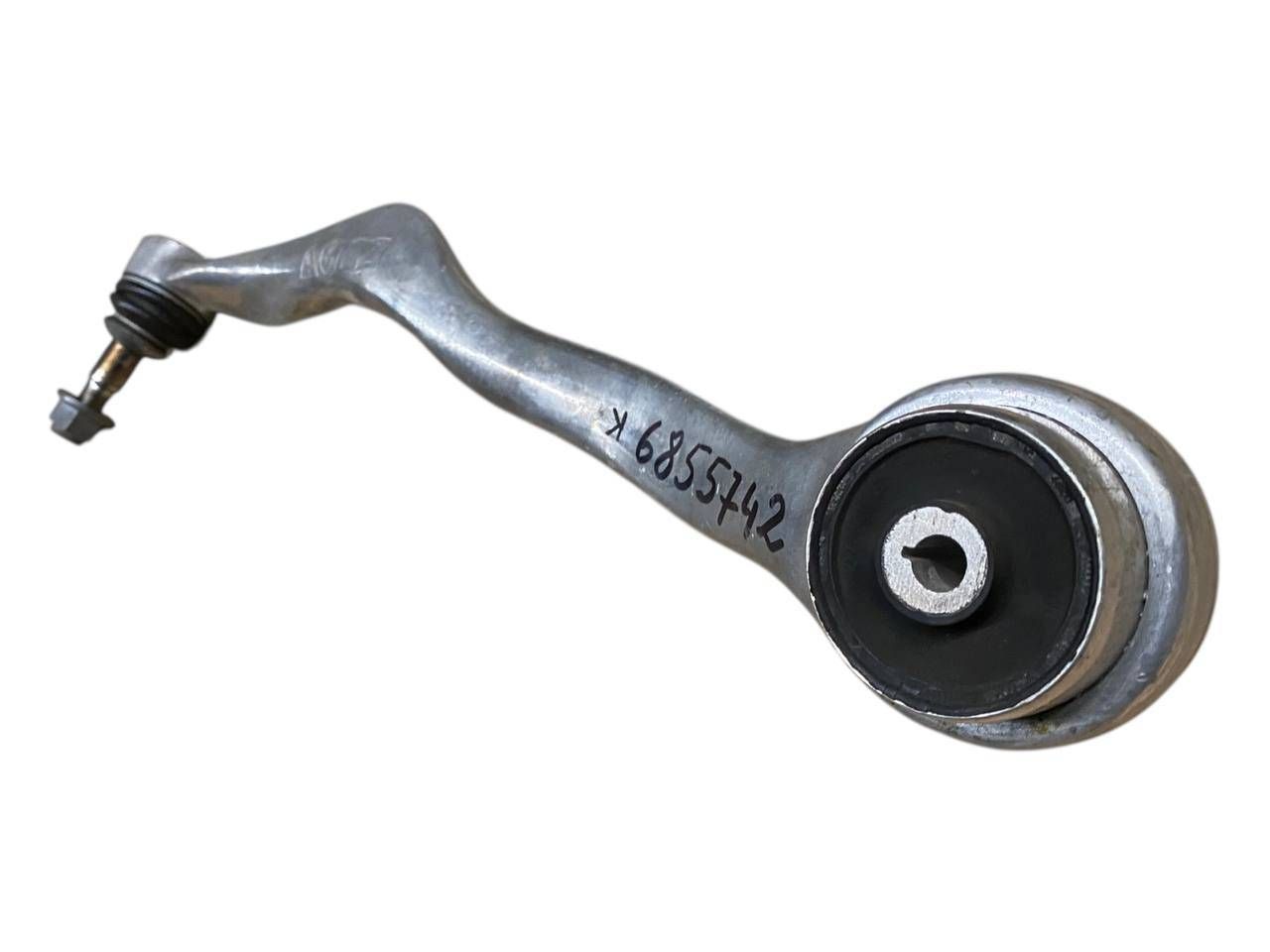 BMW 3 (F30 / F31) Front control arm BMW 3 SERIES Front control arm OEM 31126851260
...
