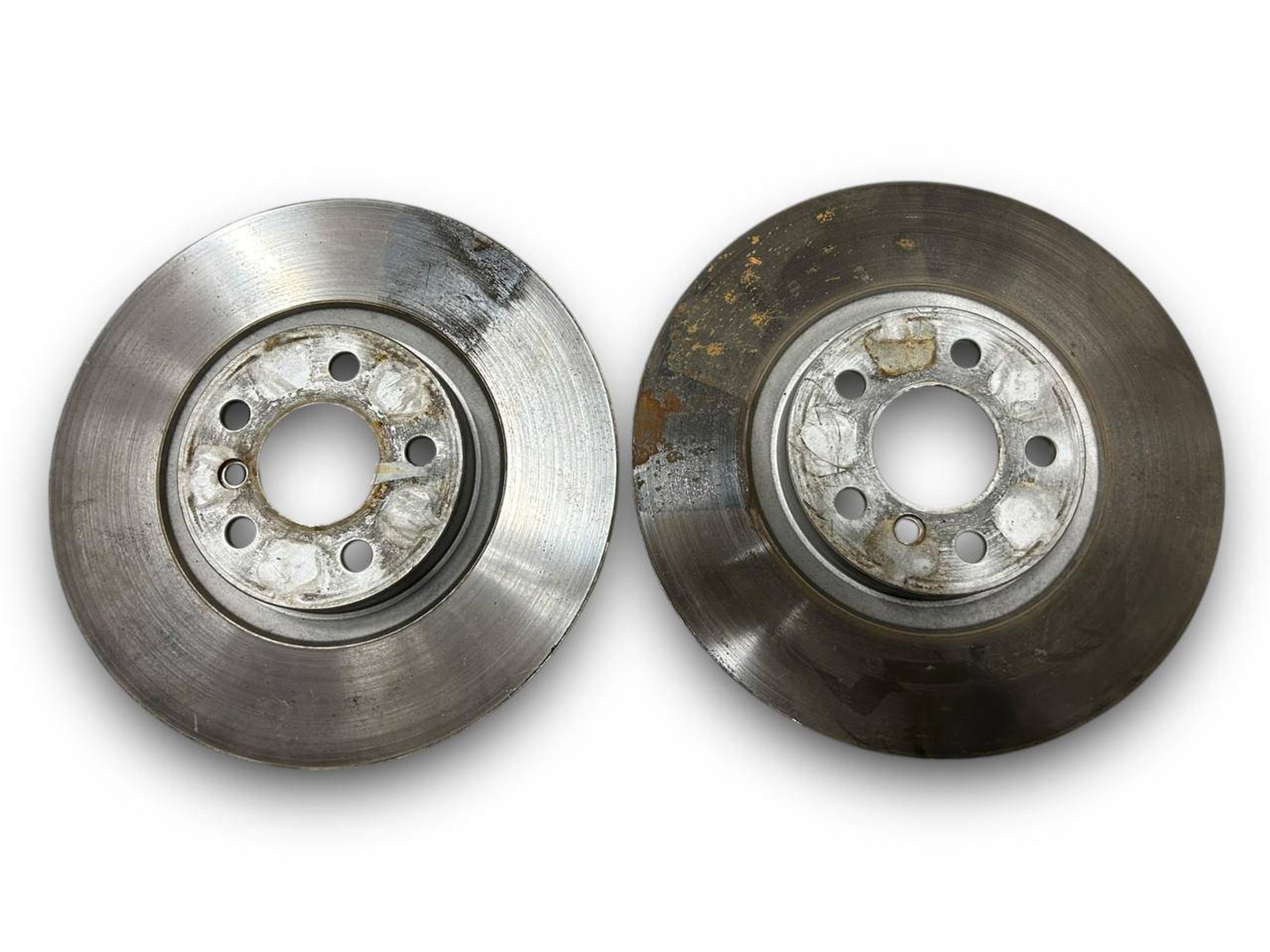 BMW 2 (F22 / F23) Front brake disc BMW 2 SERIES Front brake disc OEM 34116865713

...