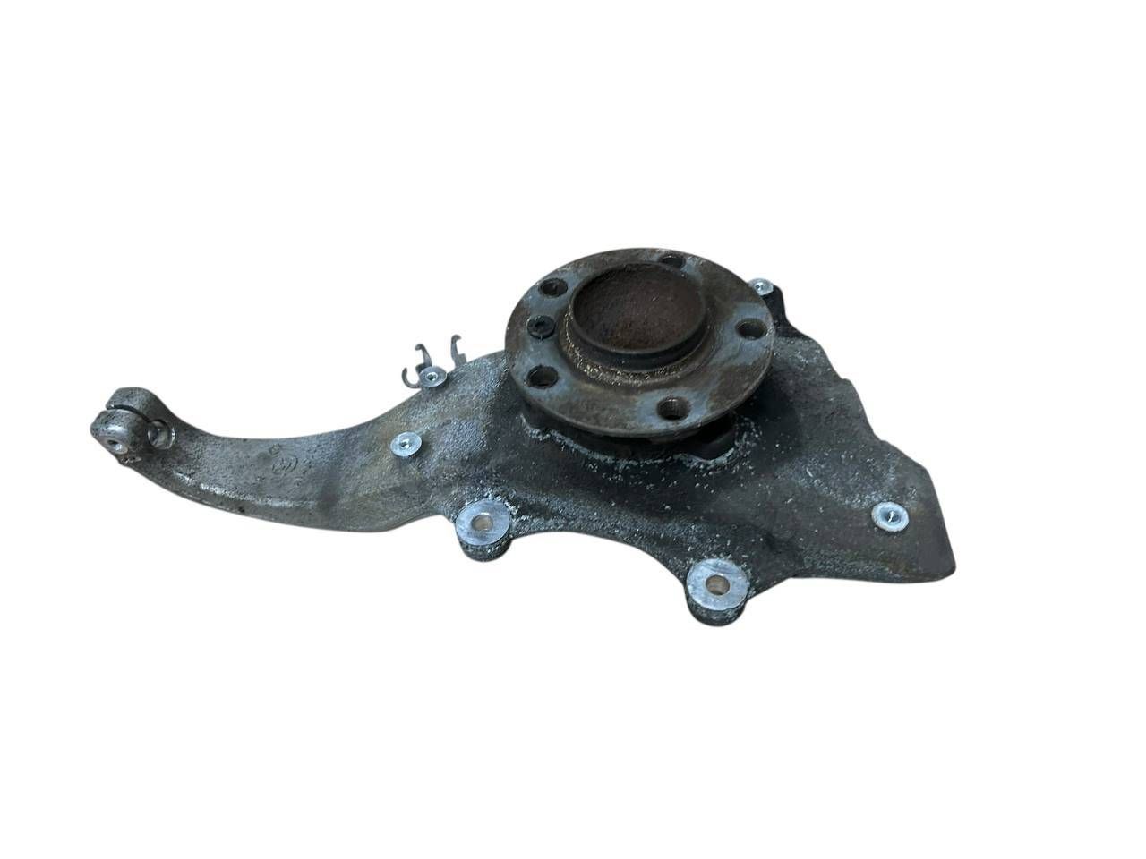 BMW 6 (F06 / F12 / F13) Front wheel hub spindle knuckle BMW 6 SERIES Front wheel hub spindle knuckle OE...