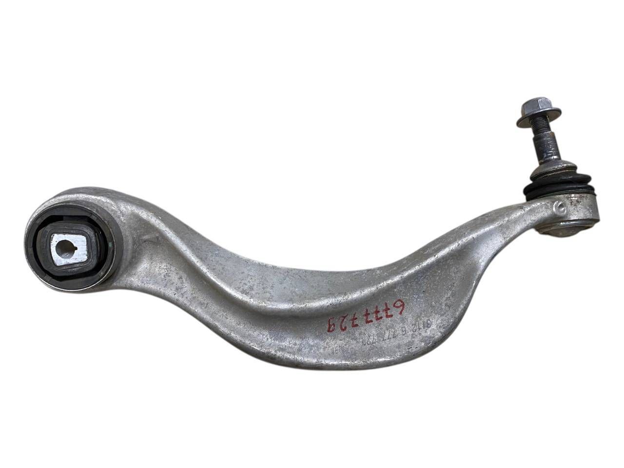 BMW 7 (G11 / G12) Front control arm BMW 7 SERIES Front control arm OEM 31124081431
...