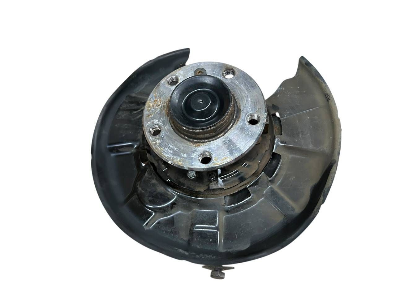 BMW 3 (F30 / F31) Rear wheel hub spindle/knuckle BMW 3 SERIES Rear wheel hub spindle/knuckle OEM...