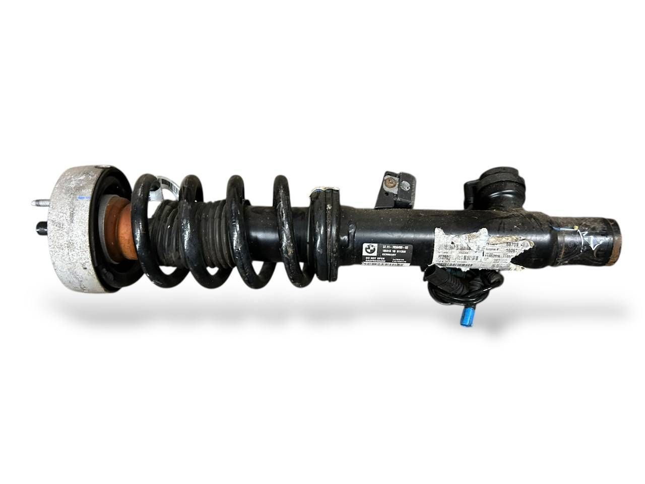 BMW X5 (F15) Front shock absorber with coil spring BMW X5 Front shock absorber with coil spring OE...