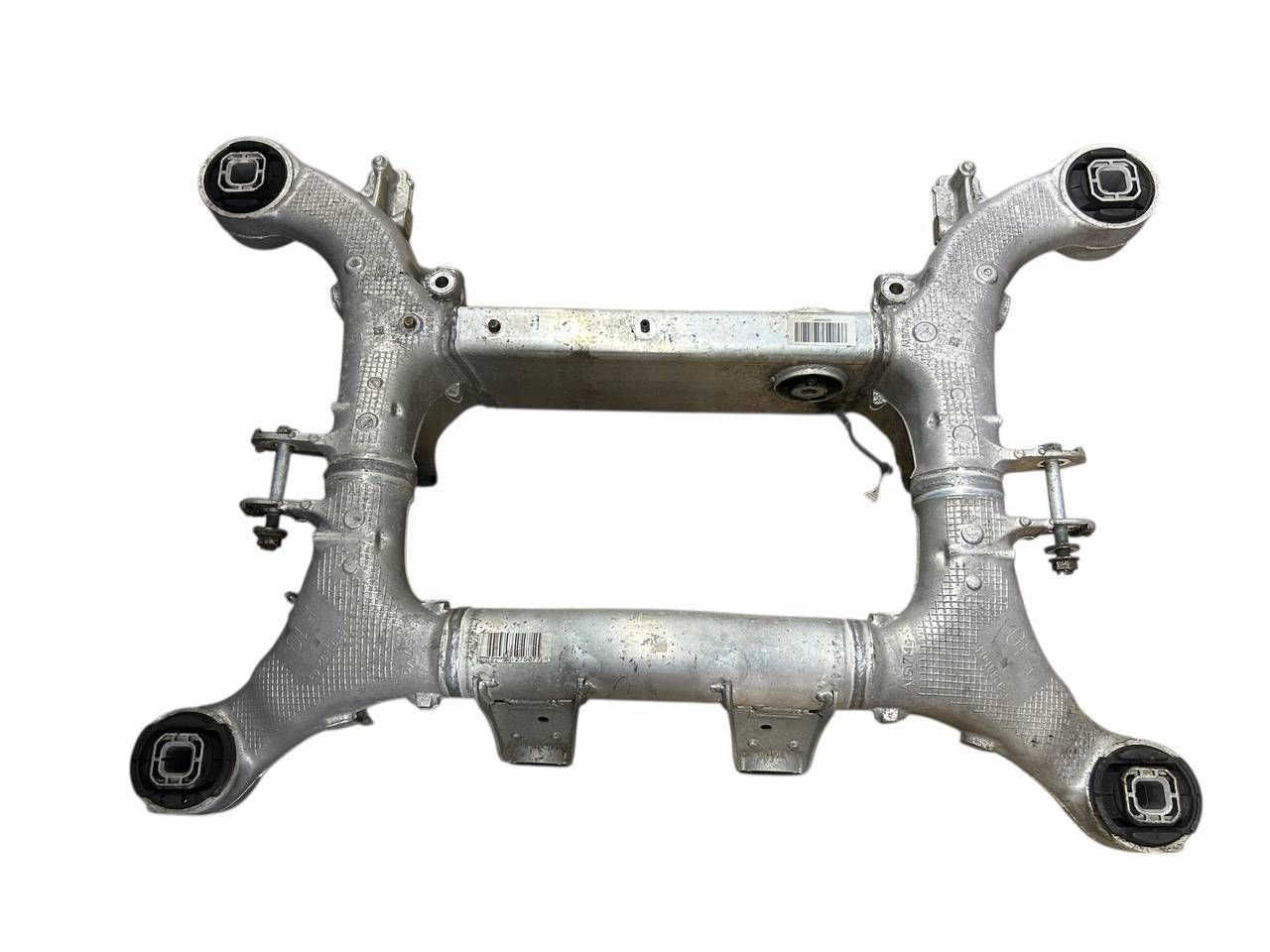BMW 6 (F06 / F12 / F13) Rear subframe BMW 6 SERIES Rear subframe OEM 33316776488

Par...