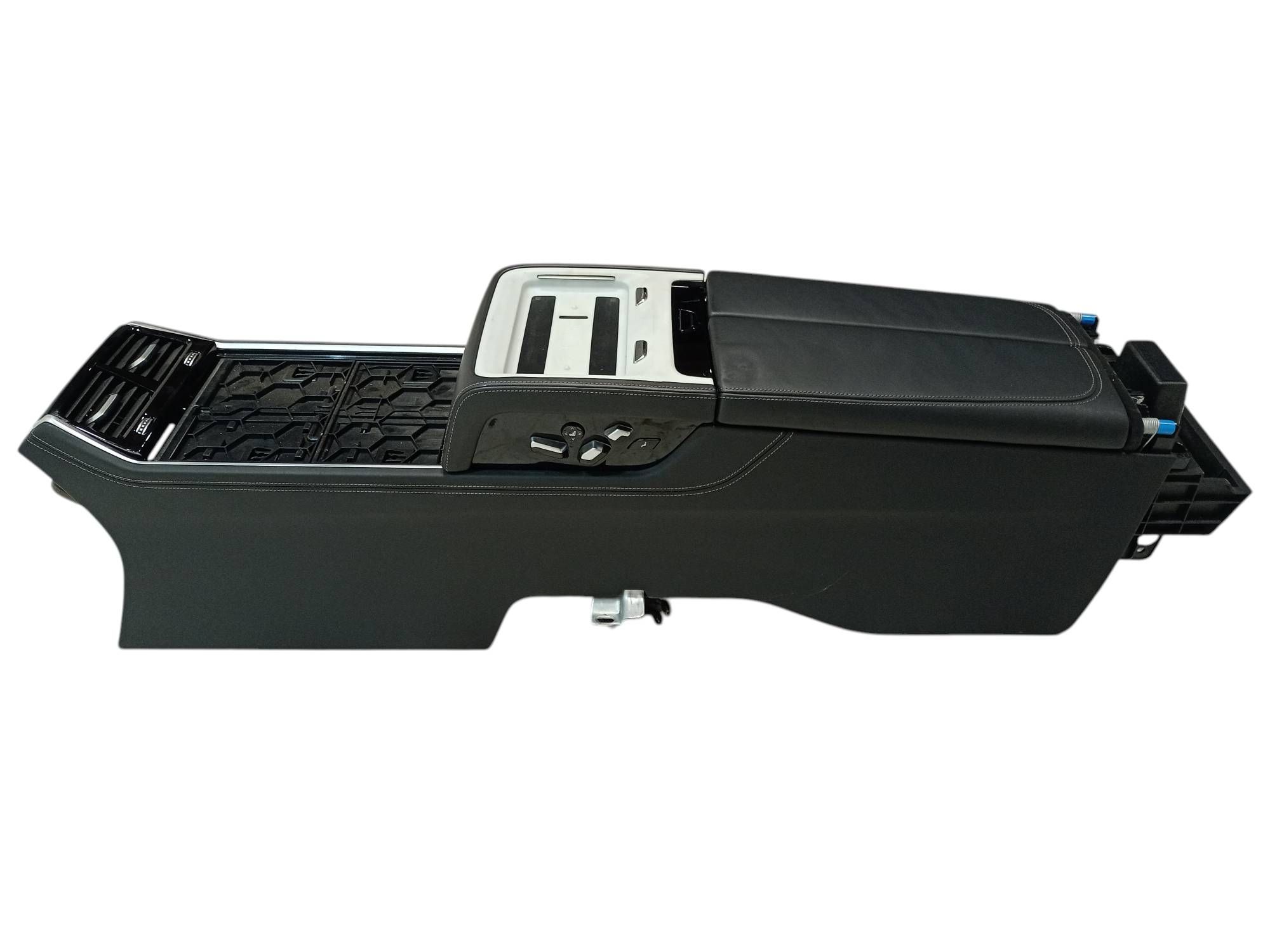 BMW 7 (G11 / G12) center console BMW 7 SERIES center Console OEM 51166819871

Pa...