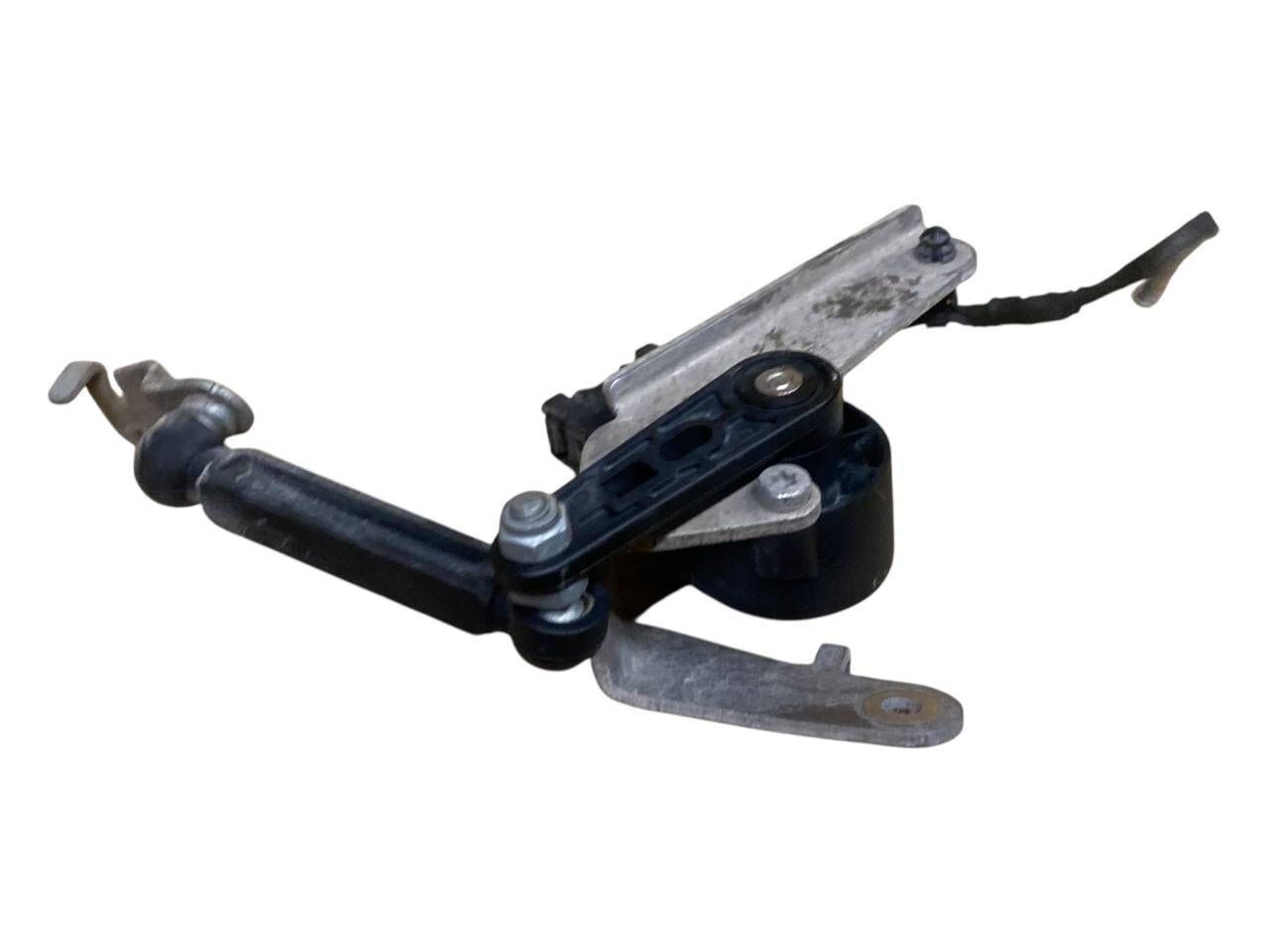 BMW 7 (G11 / G12) Rear air suspension level height sensor BMW 7 SERIES Rear air suspension level height s...