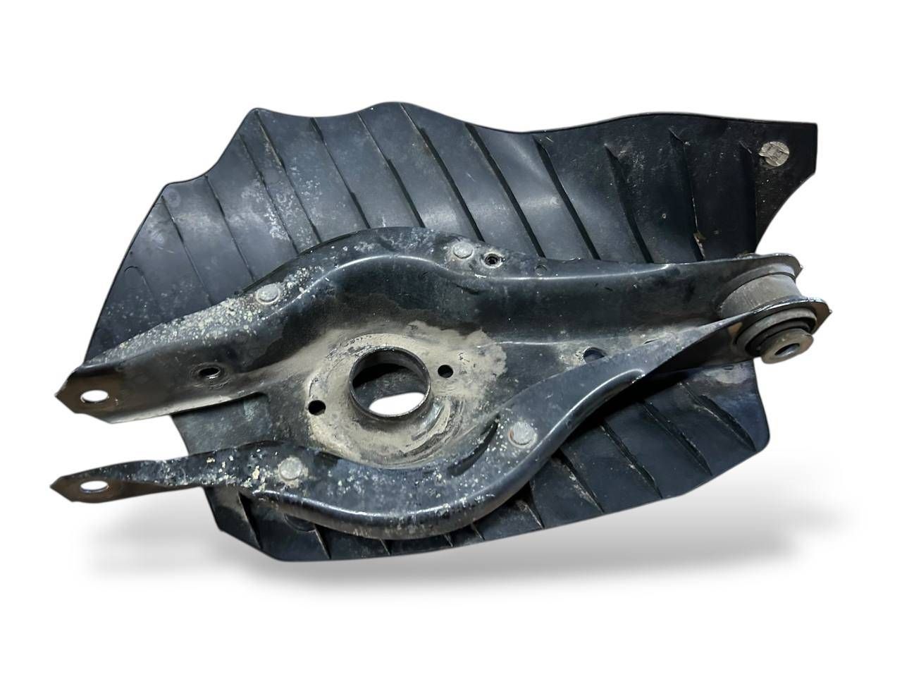 BMW 3 (F30 / F31) Rear control arm BMW 3 SERIES Rear control arm OEM 33326884694

...