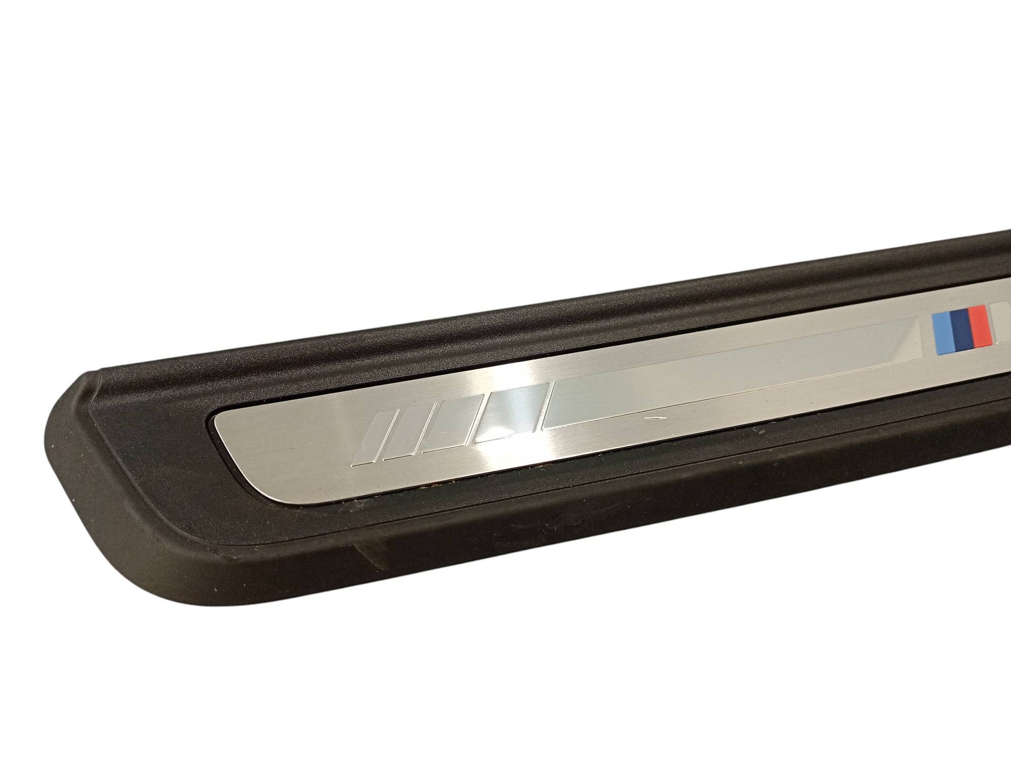 BMW 3 (G20 / G21) Front sill trim cover BMW 3 SERIES Front sill trim cover OEM 51478079...