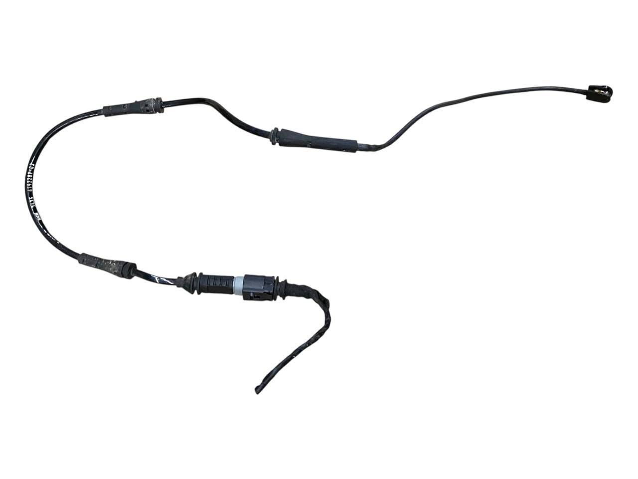BMW 3 (F30 / F31) Brake pads wear sensor BMW 3 SERIES Brake pads wear sensor OEM 3435679...