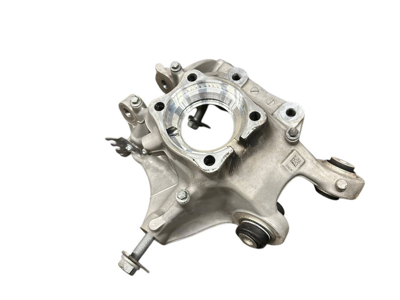 BMW 5 (G30 / G31) Rear wheel hub spindle/knuckle BMW 5 SERIES Rear wheel hub spindle/knuckle OEM...