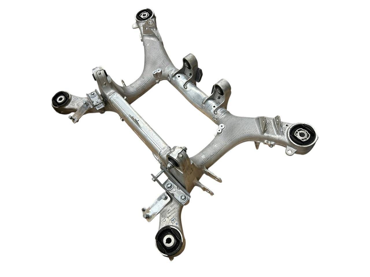 BMW 5 (G30 / G31) Rear subframe BMW M5 Rear subframe OEM 33316886057

Part code...