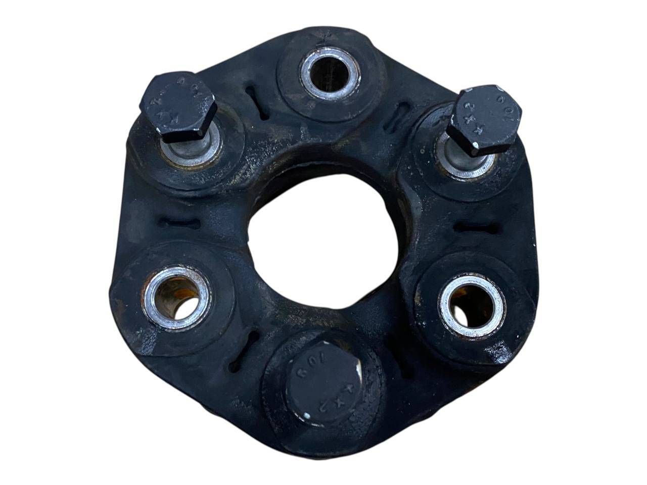 BMW 3 (E90 / E91 / E92 / E93) Rear prop shaft donut coupling/joint BMW 3 SERIES Rear prop shaft donut coupling/joi...