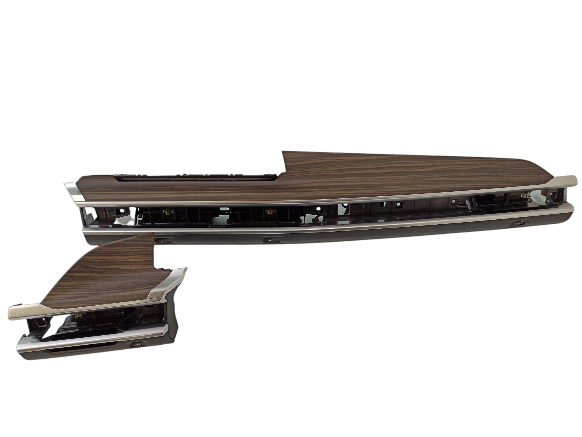 BMW 7 / i7 (G70) Dashboard Trim BMW 7' G70 Dashboard Trim OEM 51459628402

Part...