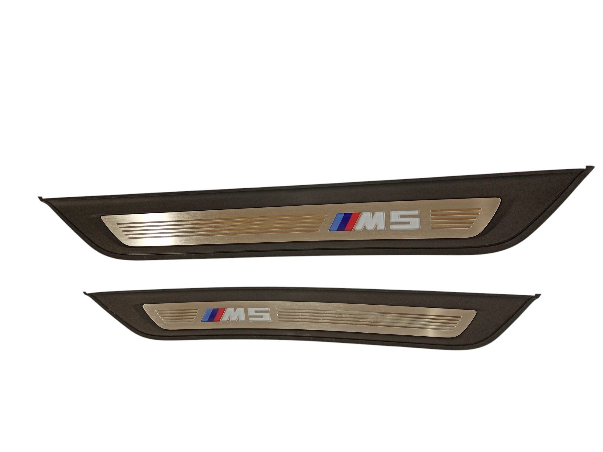 BMW 5 (G30 / G31) Rear sill trim cover BMW M5 Rear sill trim cover OEM 51478061071

Pa...