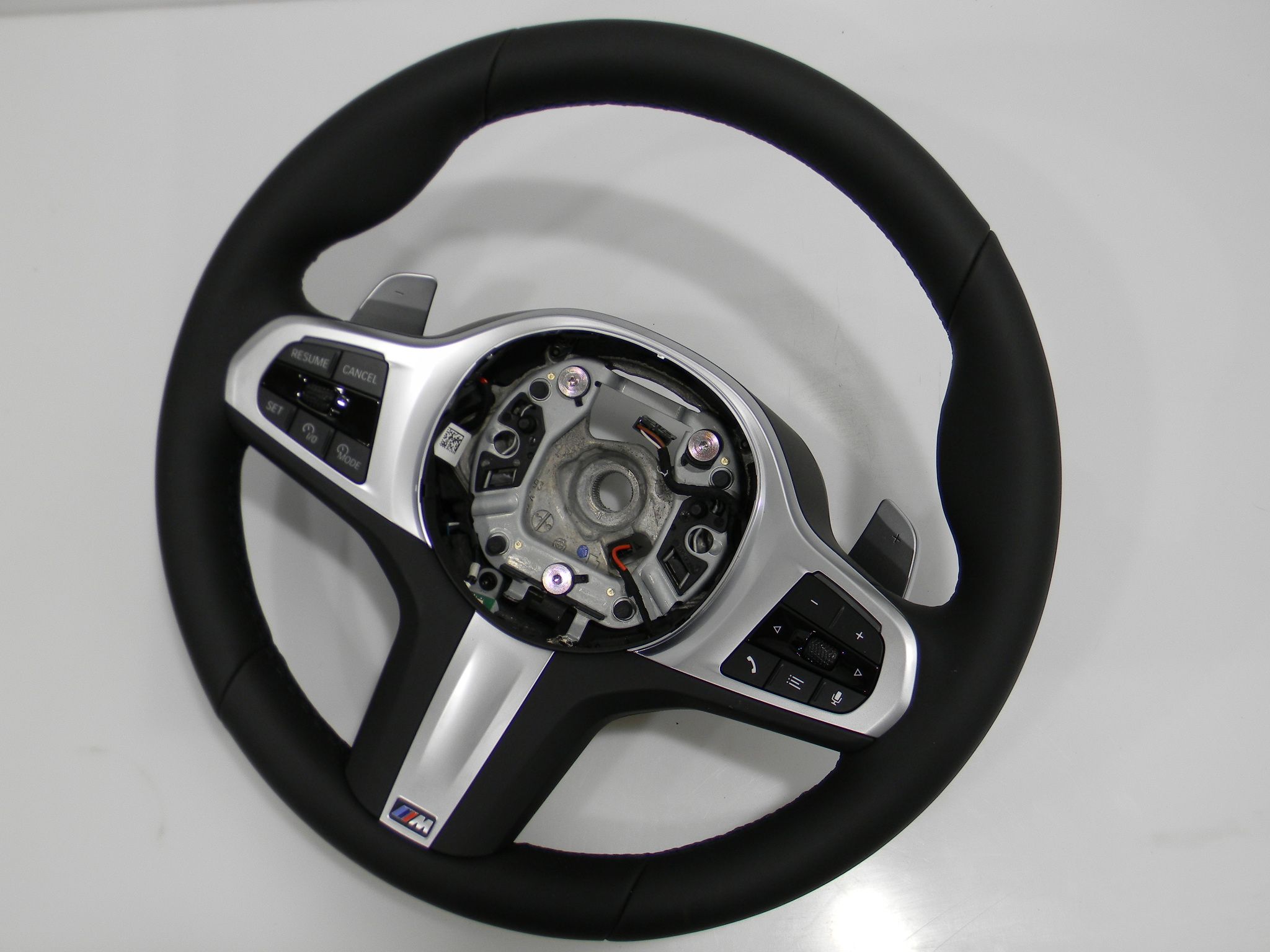 BMW X5 (G05) steering wheel BMW X5 Steering Wheel OEM 32305A4B4A7

Part cod...