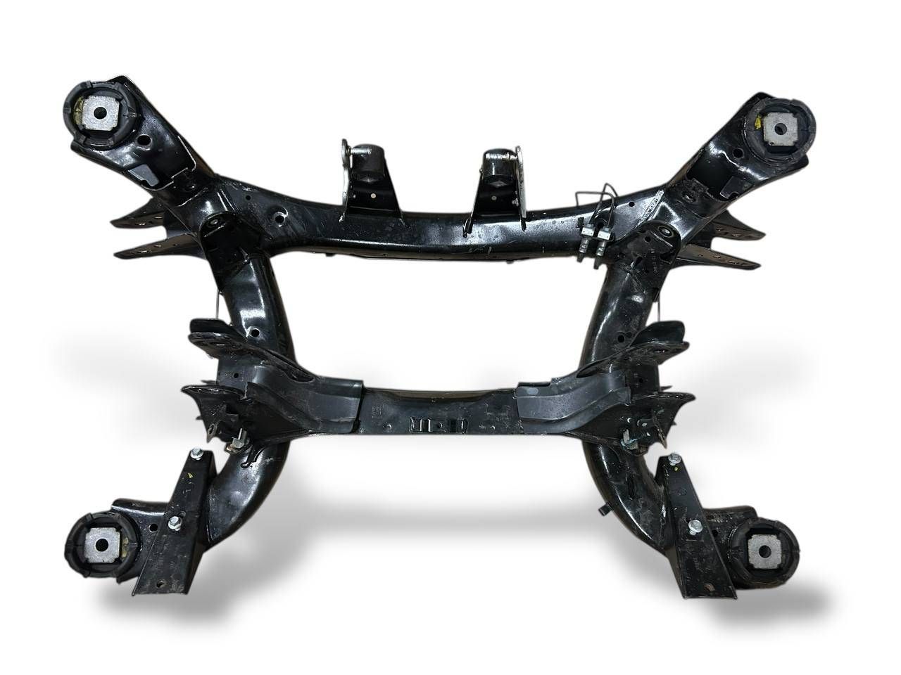 BMW X6 (E71 / E72) Rear subframe BMW X6 Rear subframe OEM 0W90188

Part codes: 0...