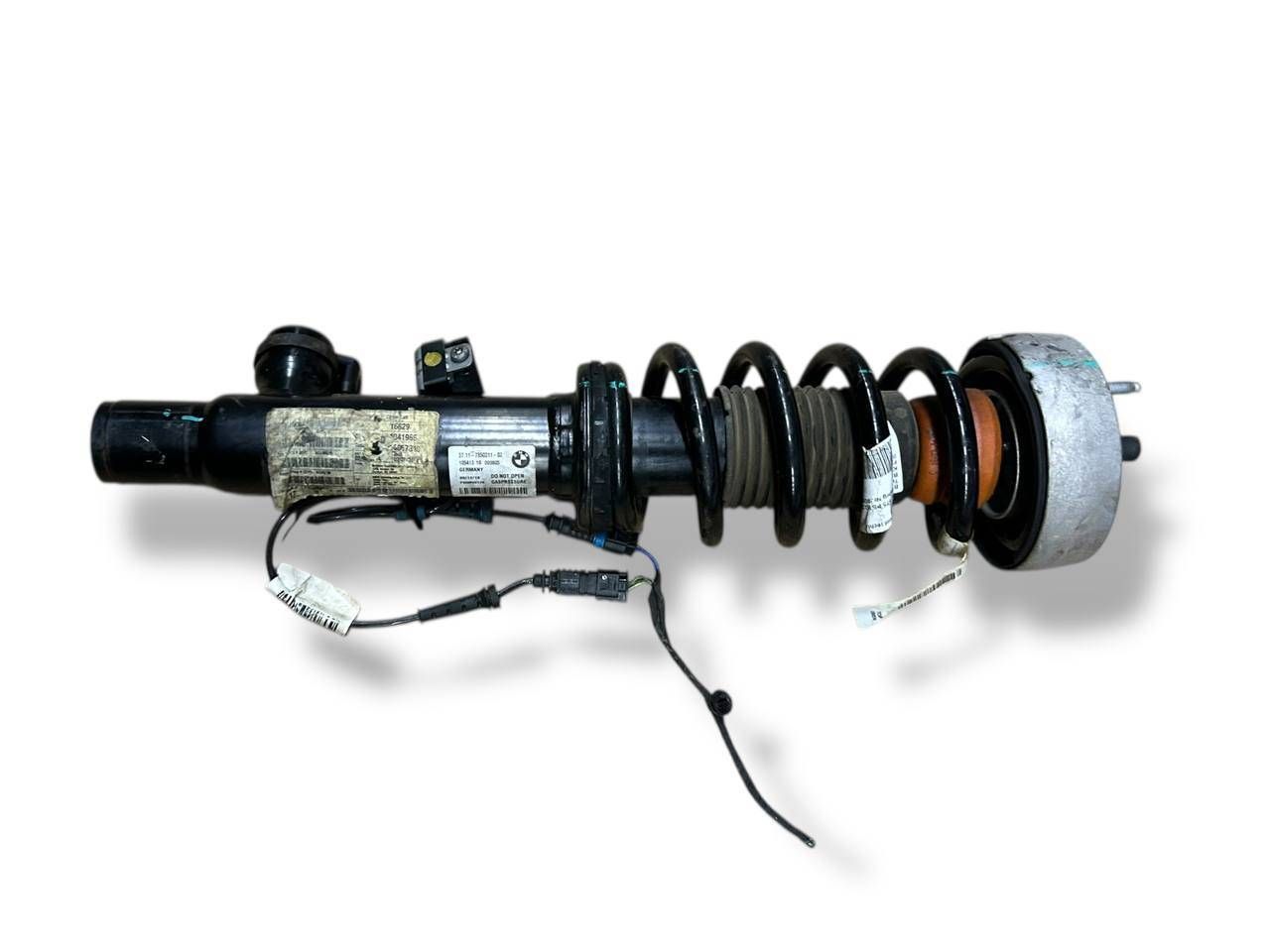 BMW X5 (F15) Front shock absorber with coil spring BMW X5 Front shock absorber with coil spring OE...