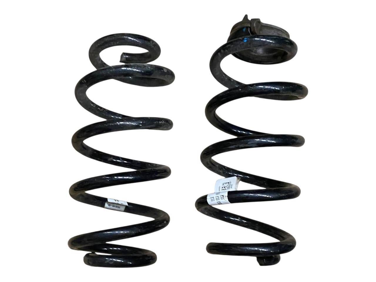 BMW 2 Tourer (U06) Пружина задняя  BMW 2' U06 Active Tourer Rear coil spring OEM 7...