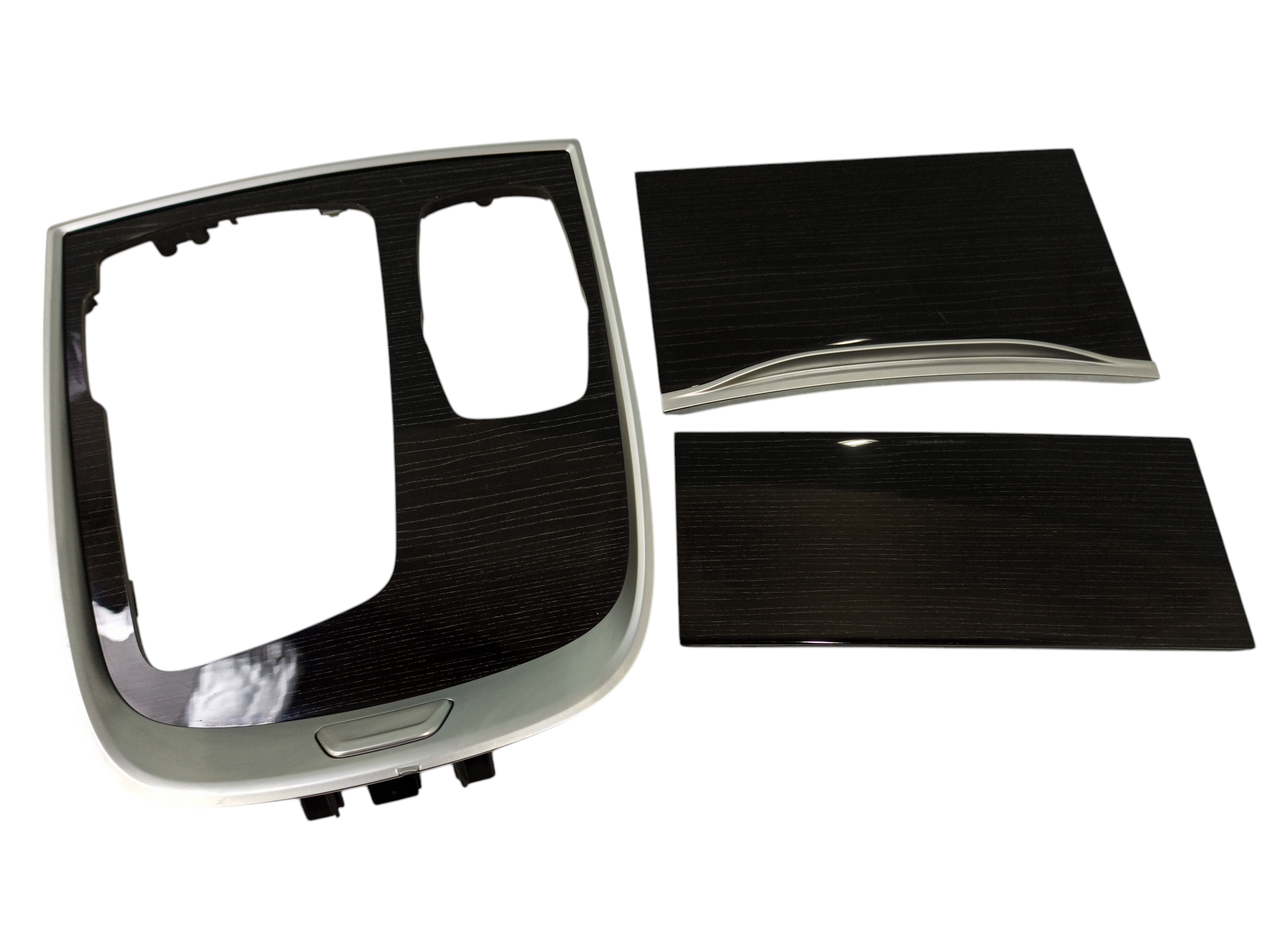 BMW 7 (G11 / G12) Center console decorative trim BMW 7 SERIES Center console decorative trim OEM...