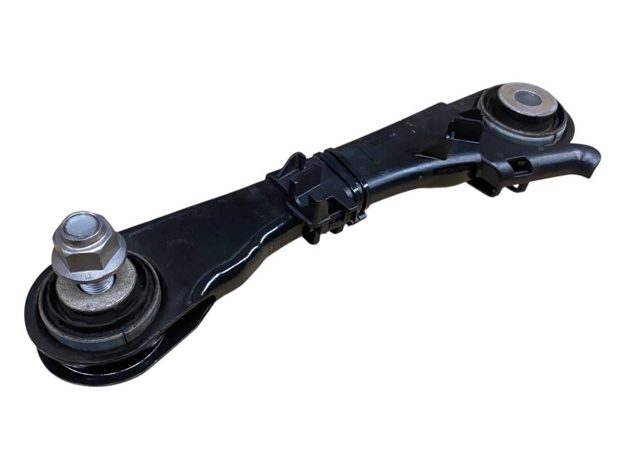 BMW 5 (G30 / G31) Rear control arm BMW M5 Rear control arm OEM 6867537

Part codes...