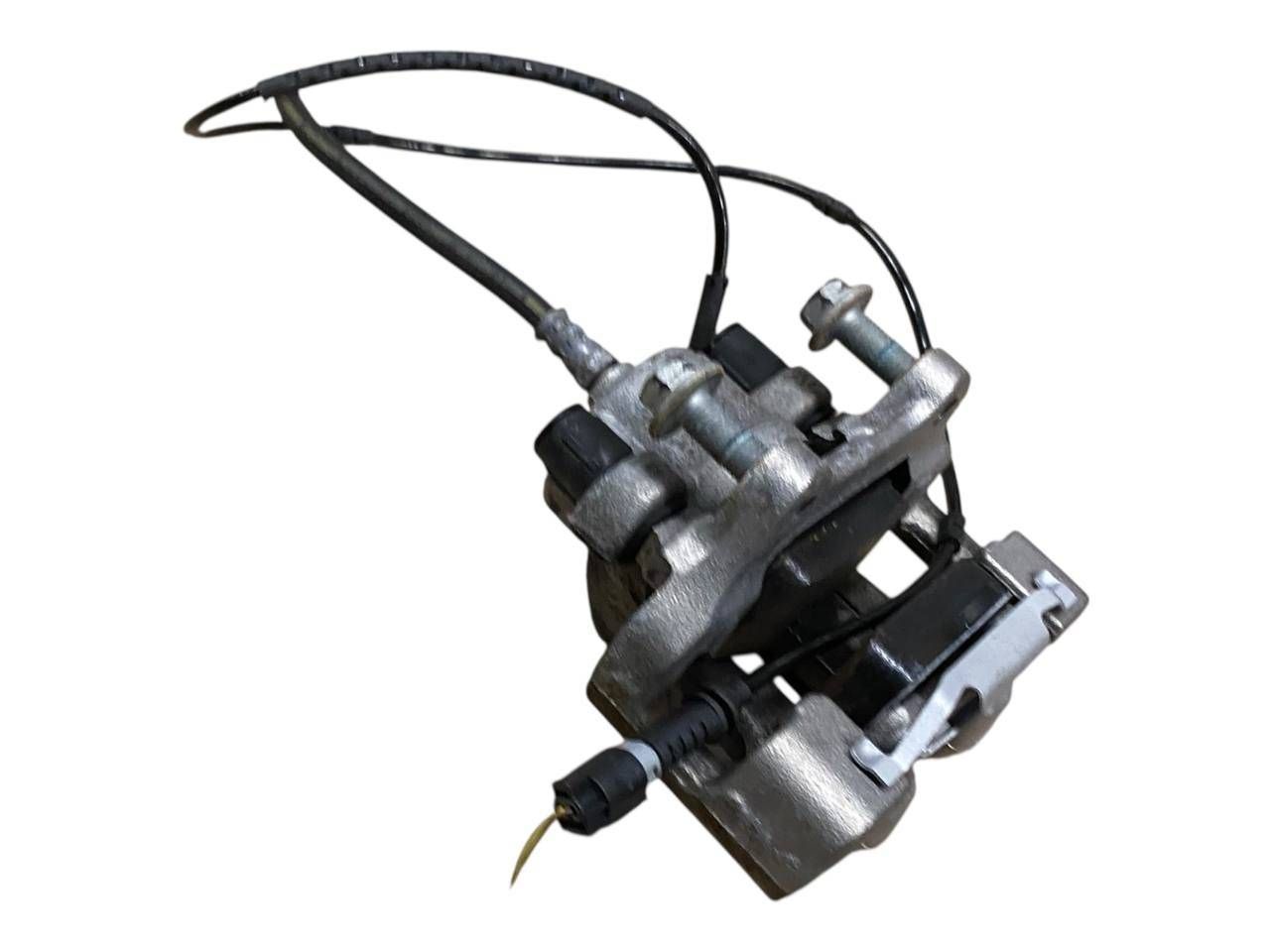 BMW 3 (F30 / F31) REAR Brake caliper BMW 3 SERIES REAR Brake caliper OEM 6850858

Pa...