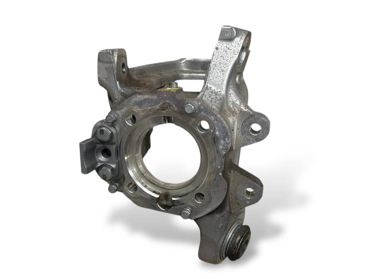 BMW X6 (E71 / E72) Rear wheel hub spindle/knuckle BMW X6 Rear wheel hub spindle/knuckle OEM 0G930...