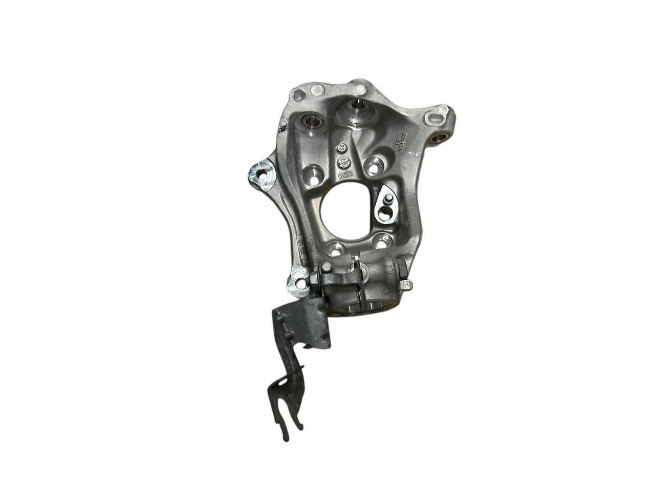 BMW 3 (G20 / G21) Front wheel hub spindle knuckle BMW 3 SERIES Front wheel hub spindle knuckle OE...
