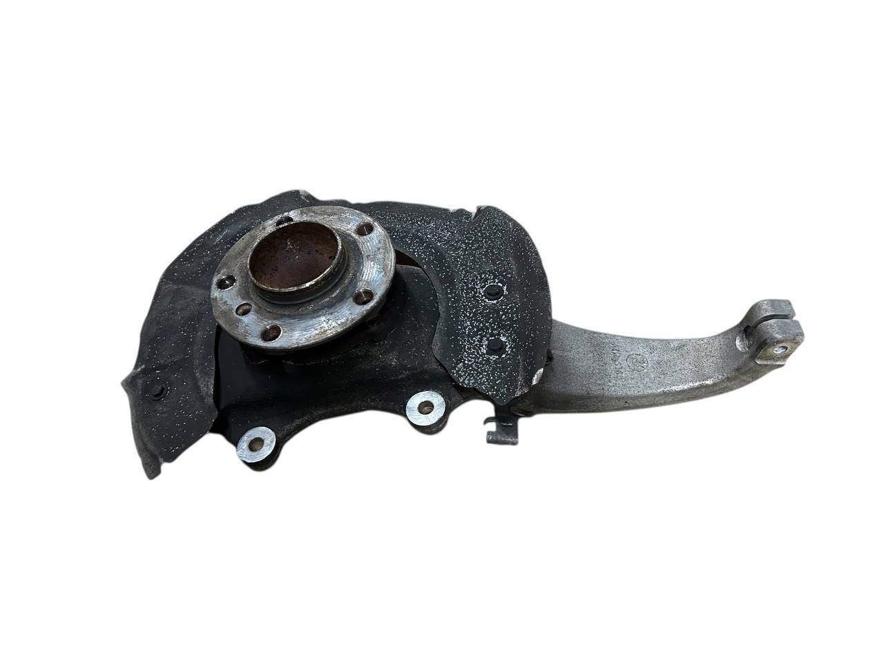 BMW 6 (F06 / F12 / F13) Front wheel hub spindle knuckle BMW 6 SERIES Front wheel hub spindle knuckle OE...