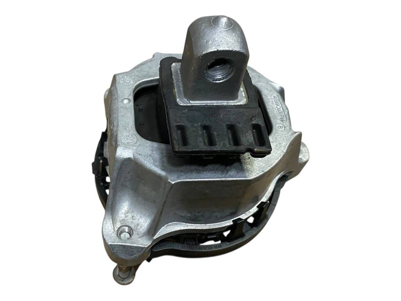 BMW X5 (G05) Engine mount bracket BMW X5 Engine mount bracket OEM 9846461

Part c...