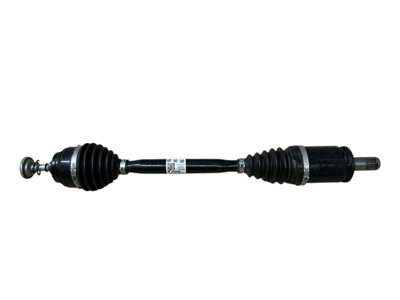 BMW X6 (G06) Front driveshaft BMW X6 Front driveshaft OEM 8486201

Part codes...