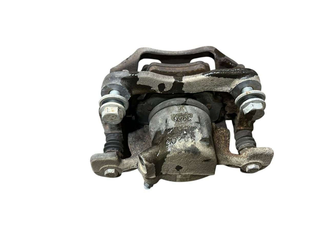 BMW 2 (F22 / F23) Front brake caliper BMW 2 SERIES Front brake caliper OEM 3D35772

P...