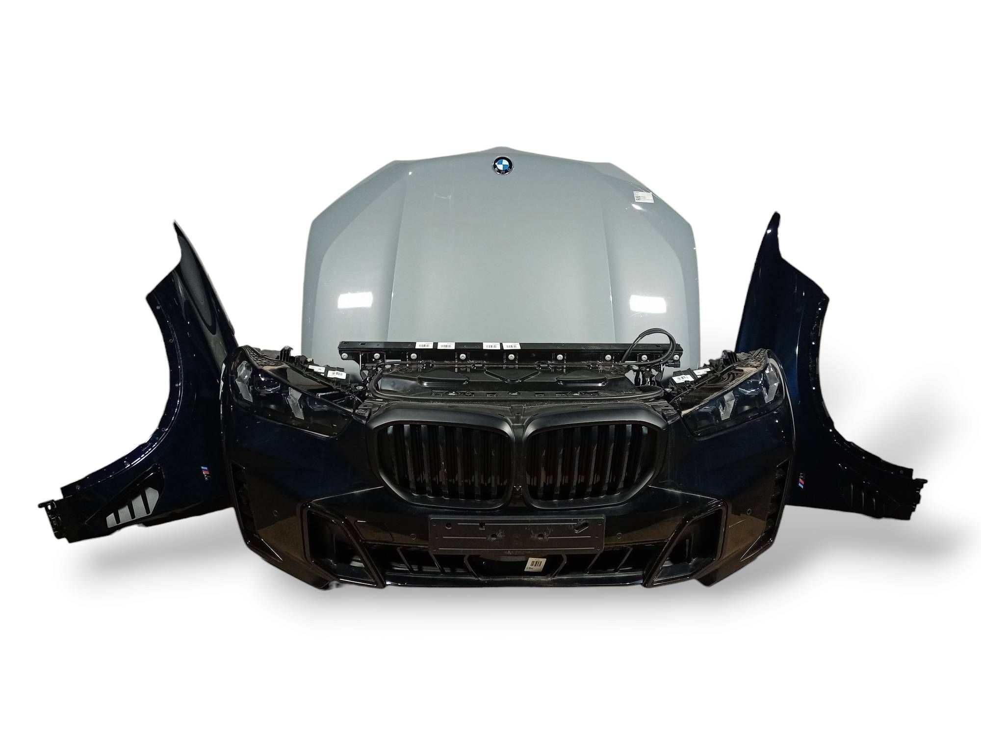 BMW X5 (G05) Front piece kit BMW X5 Front piece kit OEM 17118472274

Part co...