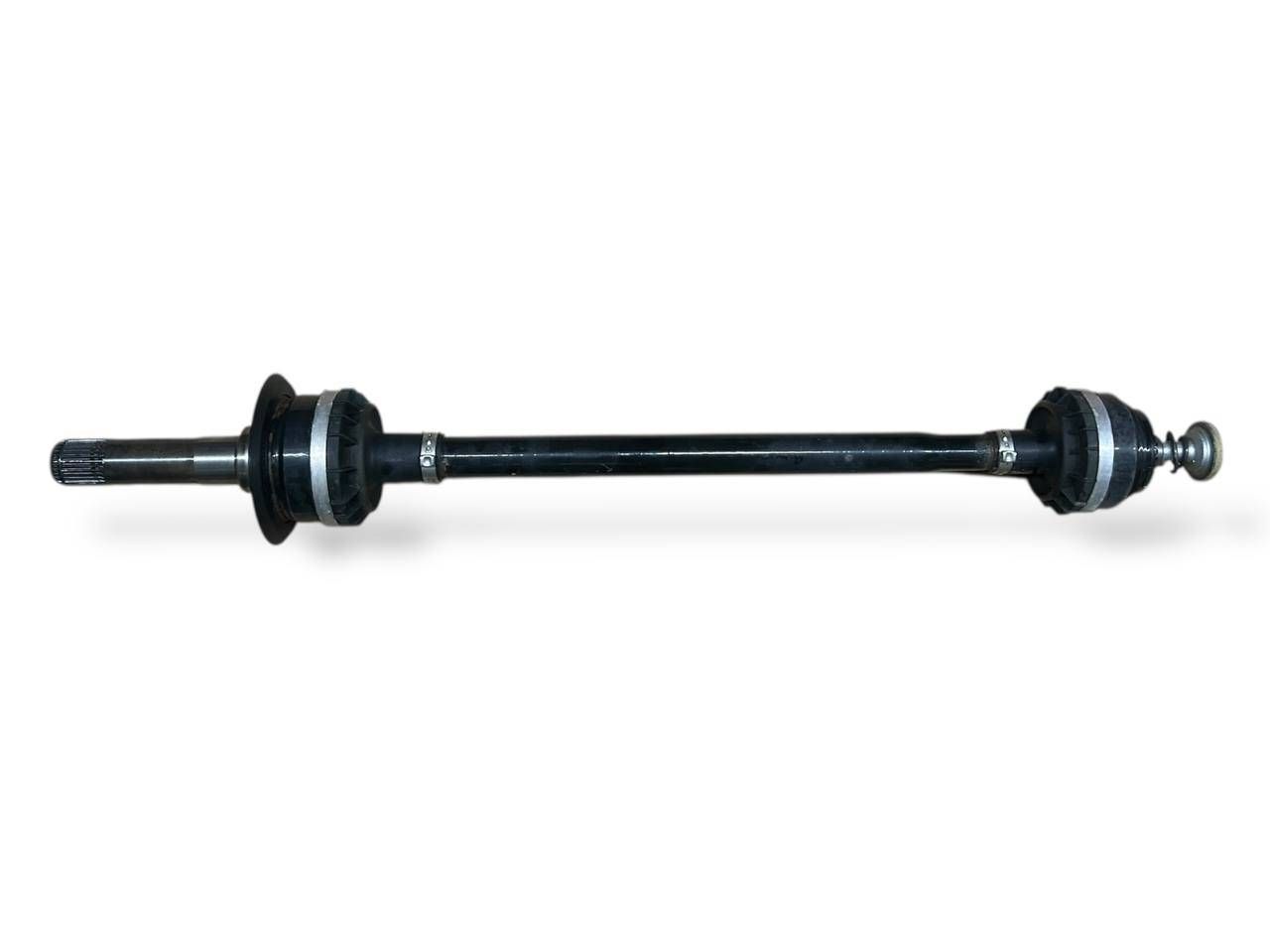 BMW 4 (G22 / G23 / G26)  Rear driveshaft BMW 4 SERIES Rear driveshaft OEM 33205A74AA2

P...