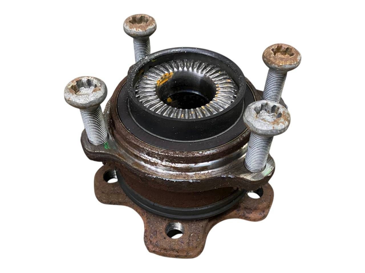 BMW X5 (G05) Rear wheel ball bearing BMW X5 Rear wheel ball bearing OEM 31206864572
...