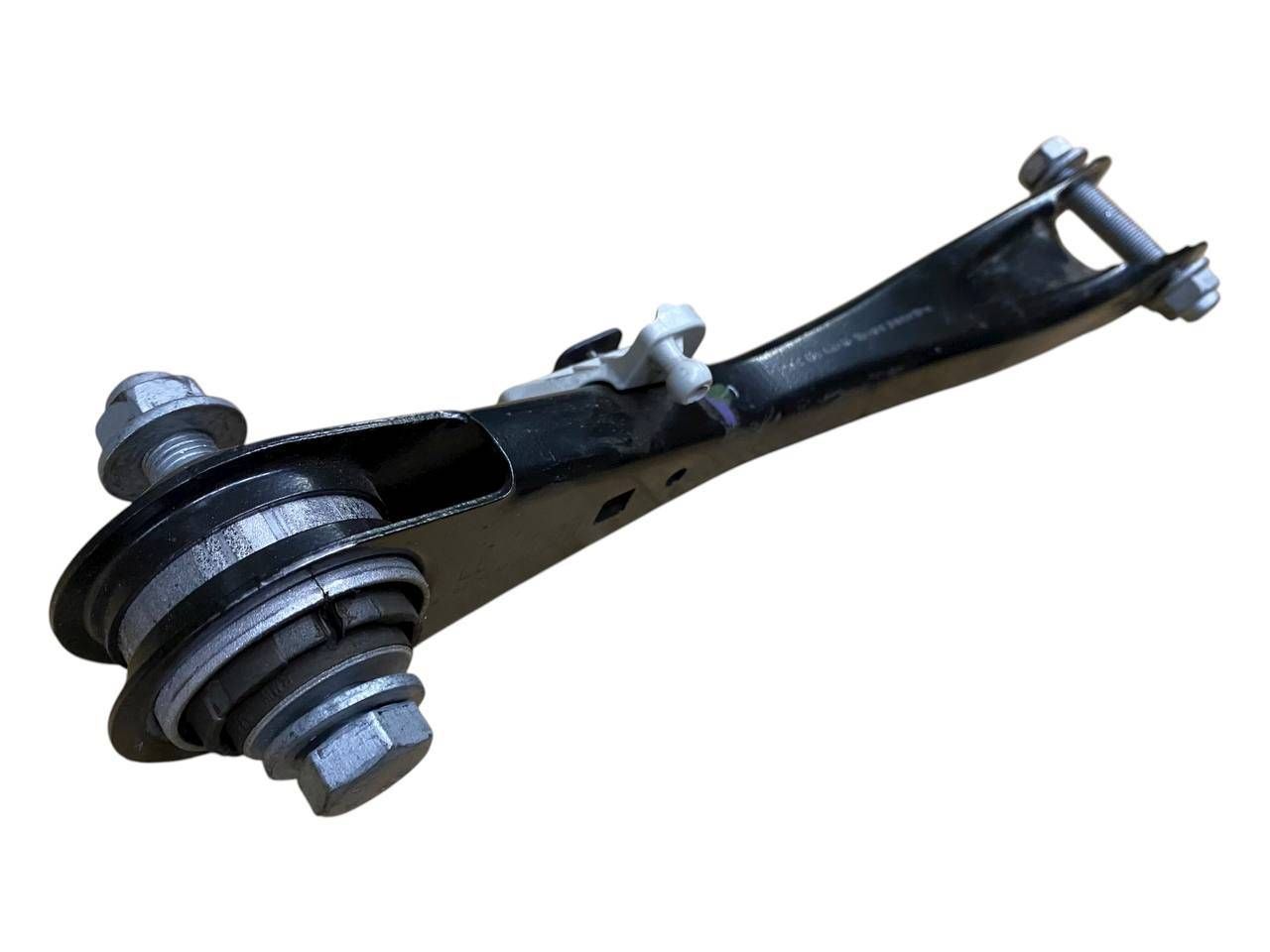 BMW X7 (G07) Rear control arm BMW X7 Rear control arm OEM 6878037

Part codes...