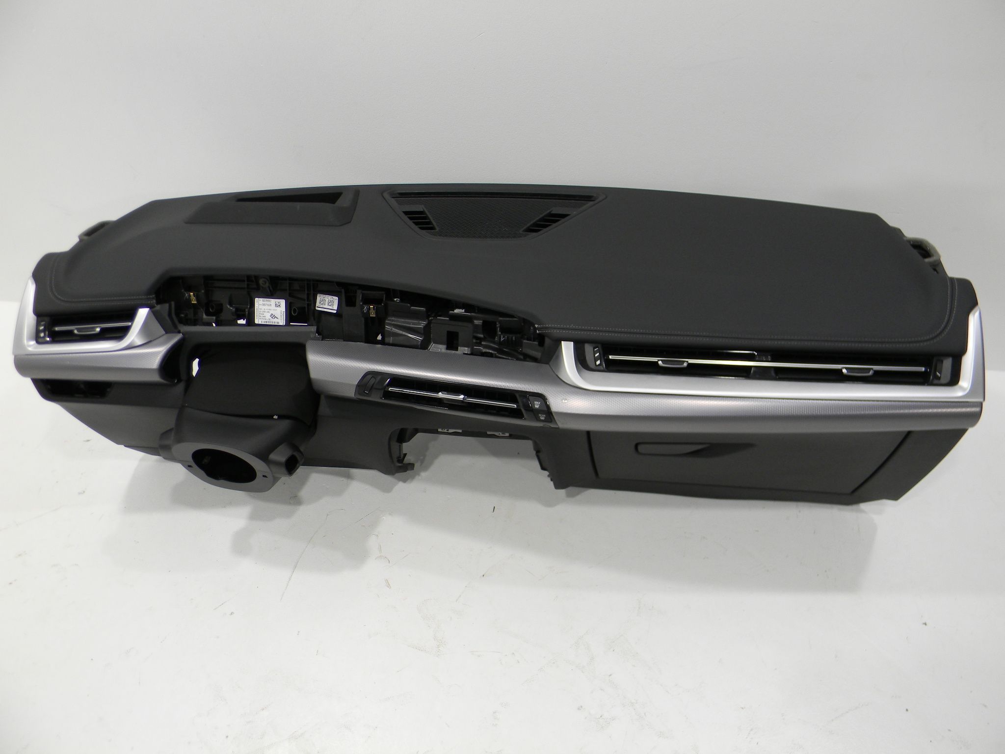 BMW X1 (E84) Dashboard BMW X1 Dashboard OEM 51459633915

Part codes: 5...