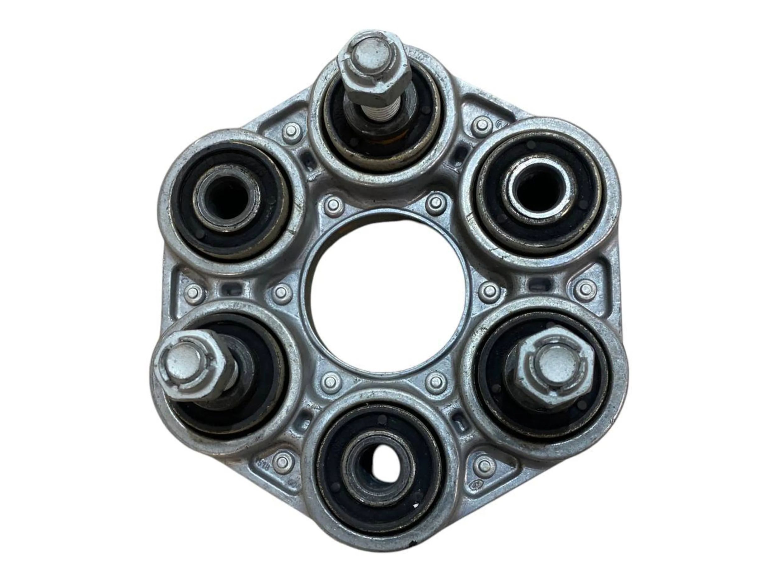 BMW 3 (E90 / E91 / E92 / E93) Rear prop shaft donut coupling/joint BMW 3 SERIES Rear prop shaft donut coupling/joi...