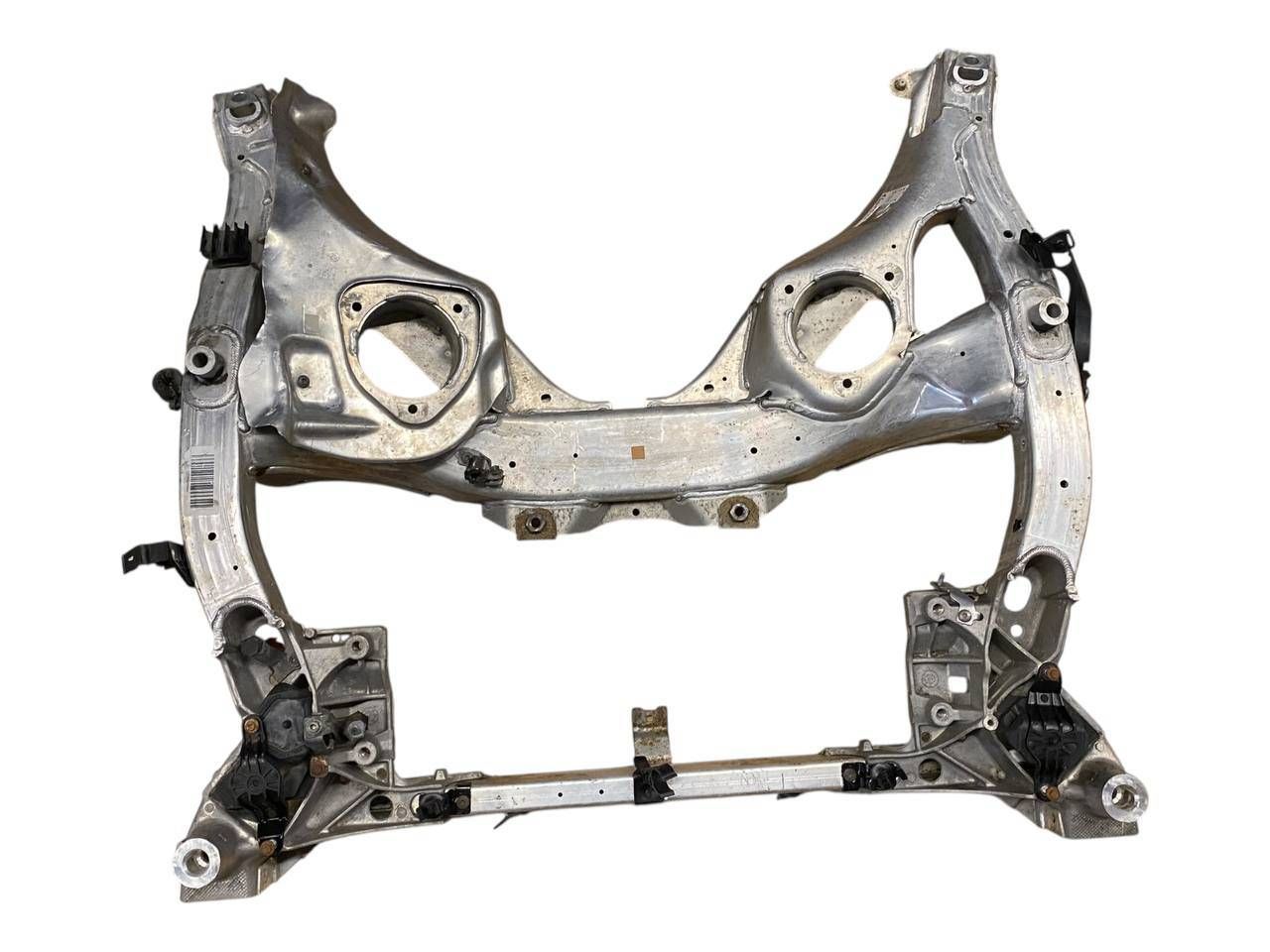 BMW 6 (F06 / F12 / F13) Front subframe BMW 6 SERIES Front subframe OEM 31114068617

Pa...