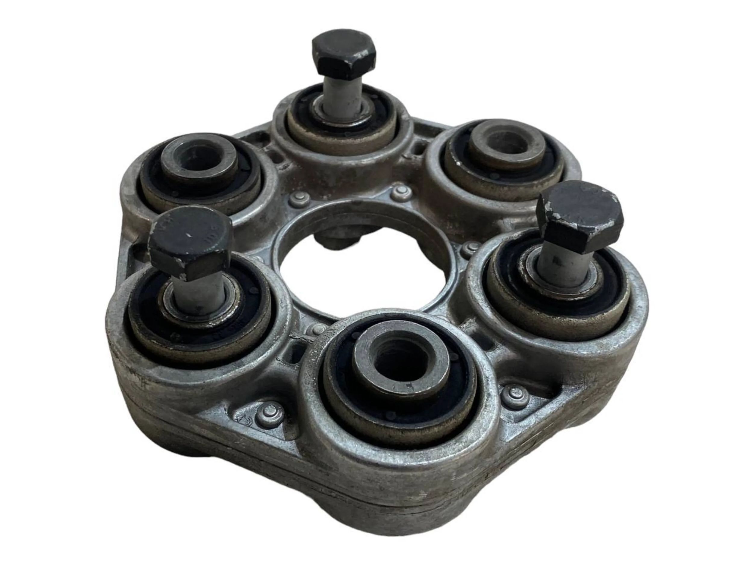 BMW 1 (E81 / E82 / E87 / E88) Rear prop shaft donut coupling/joint BMW 1 SERIES Rear prop shaft donut coupling/joi...