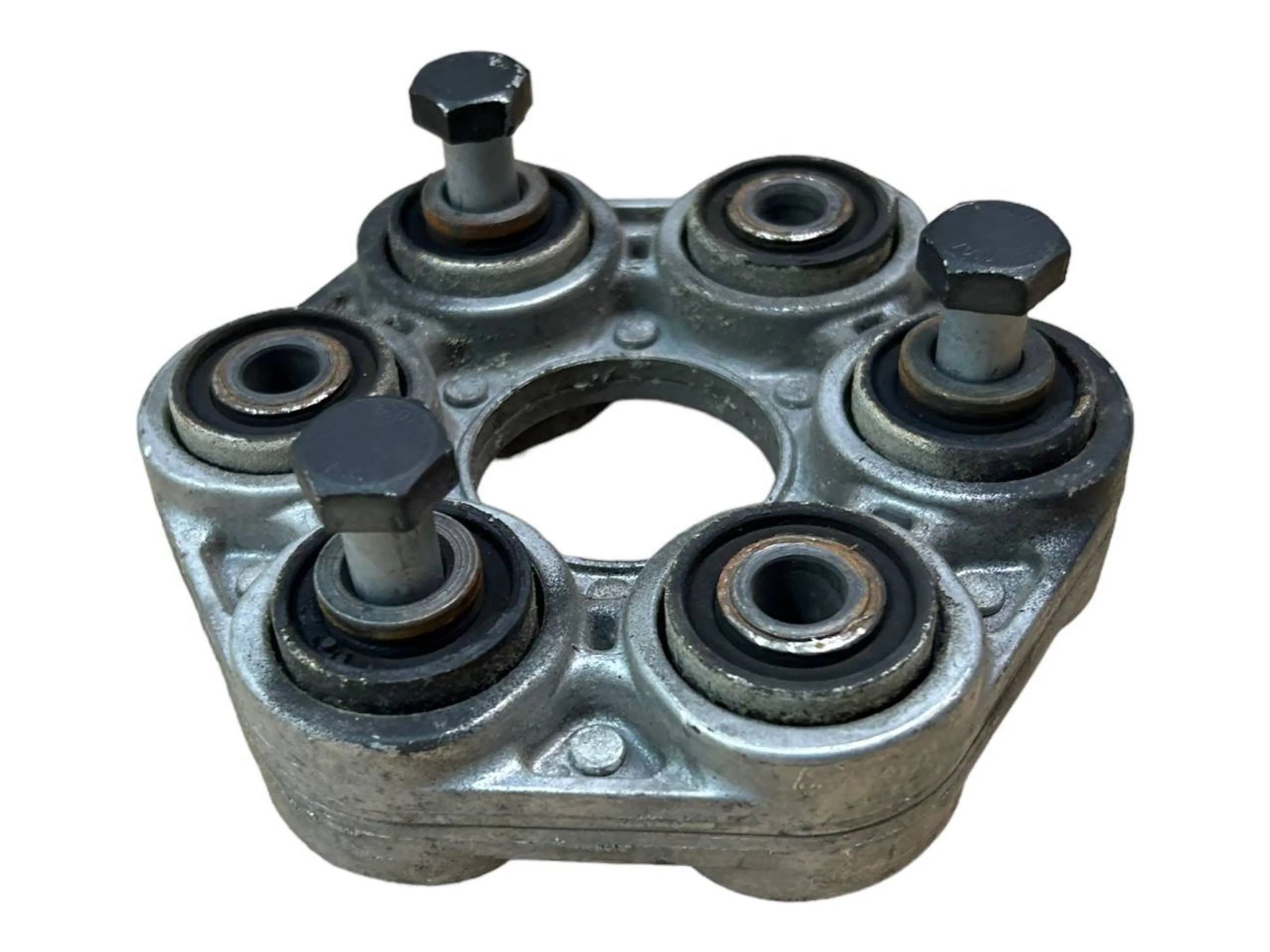 BMW 5 (F10 / F11) Rear prop shaft donut coupling/joint BMW 5 SERIES GT Rear prop shaft donut coupling/...