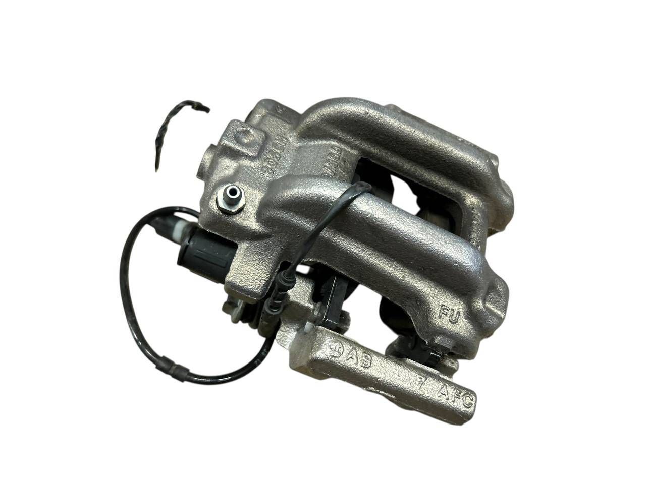 BMW 3 (F30 / F31) REAR Brake caliper BMW 3 SERIES REAR Brake caliper OEM 6850858

Pa...