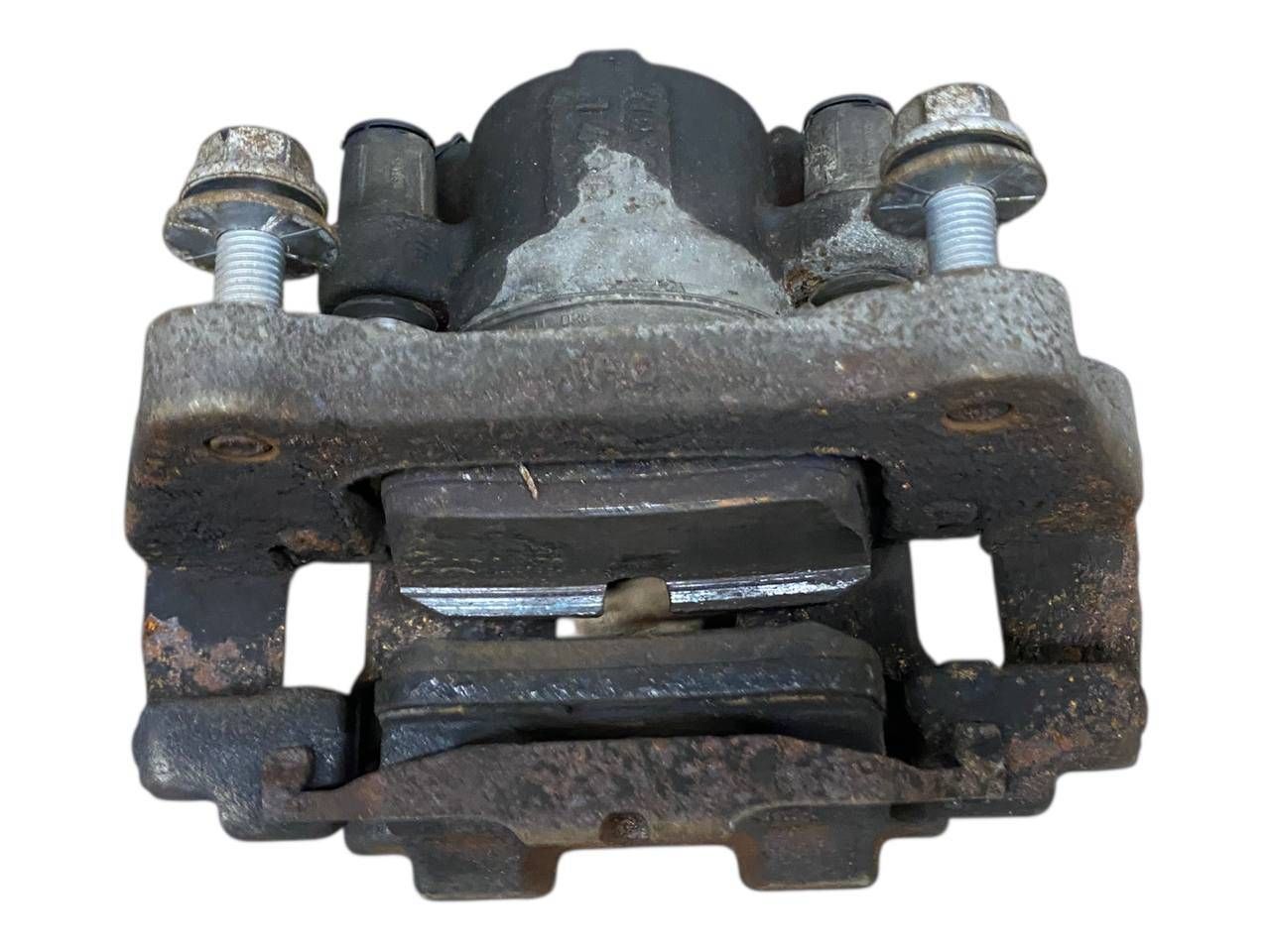 BMW 3 (F30 / F31) Front brake caliper BMW 3 SERIES Front brake caliper OEM 6857688

P...