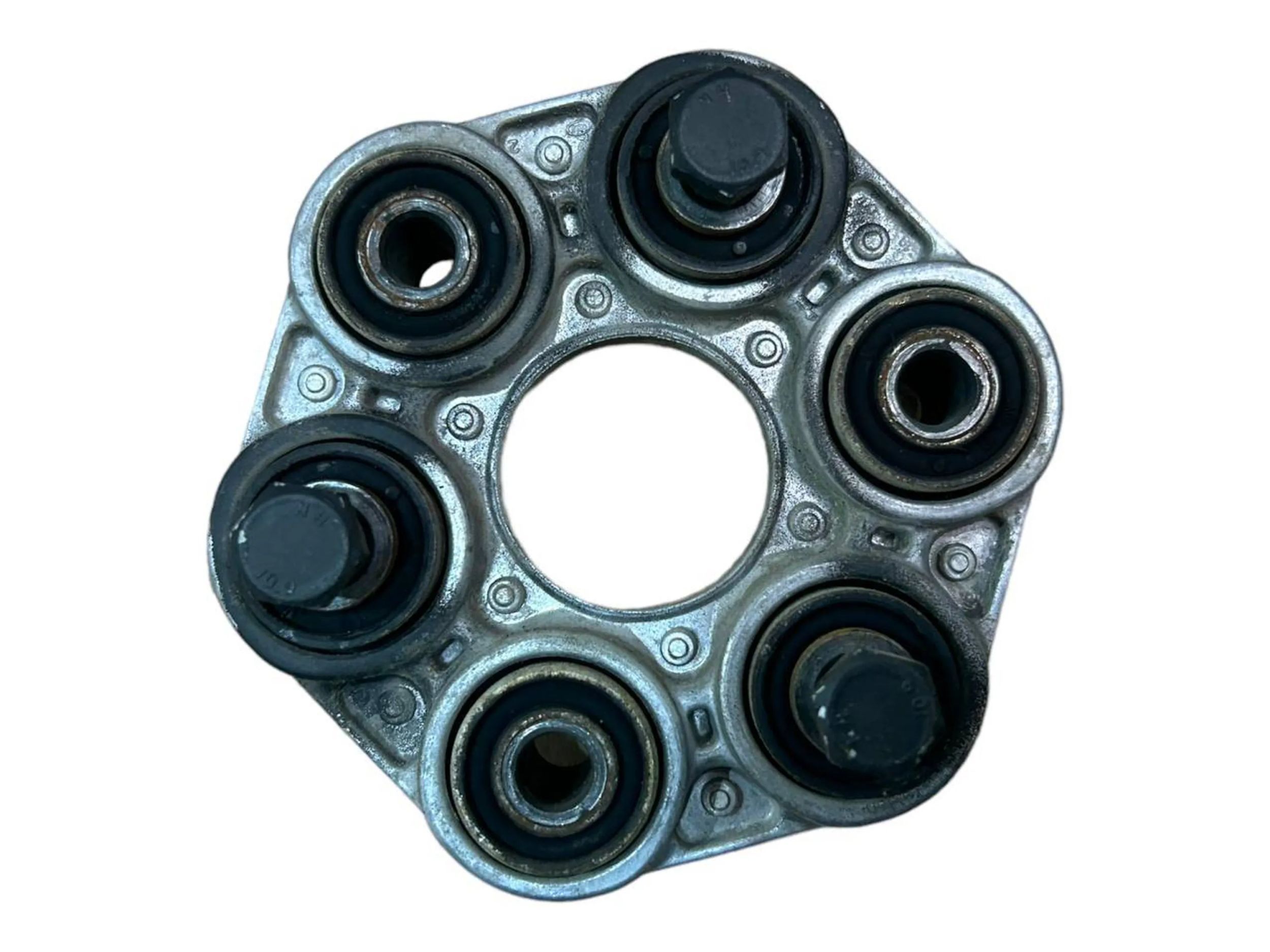 BMW 1 (E81 / E82 / E87 / E88) Rear prop shaft donut coupling/joint BMW 1 SERIES Rear prop shaft donut coupling/joi...
