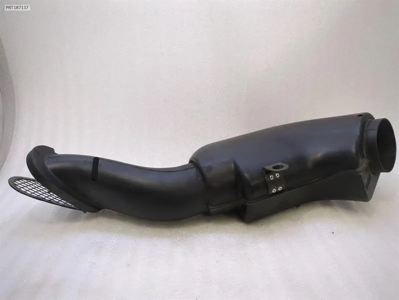 Ferrari 360 Intake pipe Ferrari 360 Intake pipe F131

Part codes: 17843...