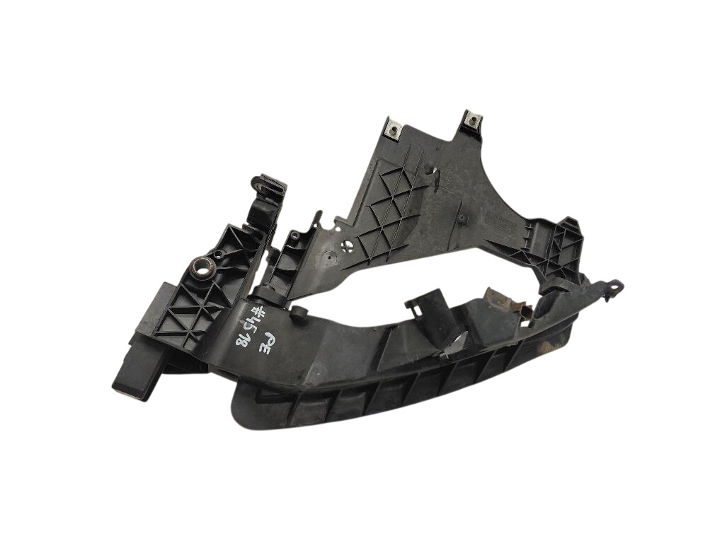Audi A4 (B8) Headlight Mounting Right 8K0805608B Headlight Mounting Right AUDI A4 / A...