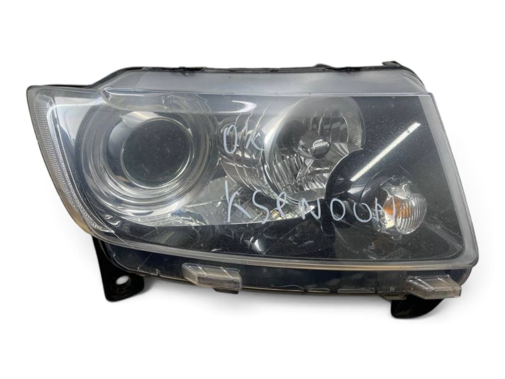 Jeep Grand Cherokee (WK) ajovalo (oikea) 68087062AC Headlight right JEEP GRAND CHEROKEE ...