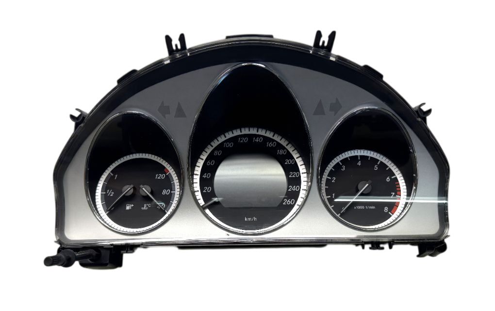 Mercedes-Benz A (W176) mittaristo A2049003305 Instrument Cluster MERCEDES-BENZ C-...